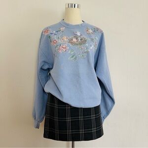 Vintage Sweatshirt Grandmacore 90s Crewneck Pullover Size M Blue Floral Birds